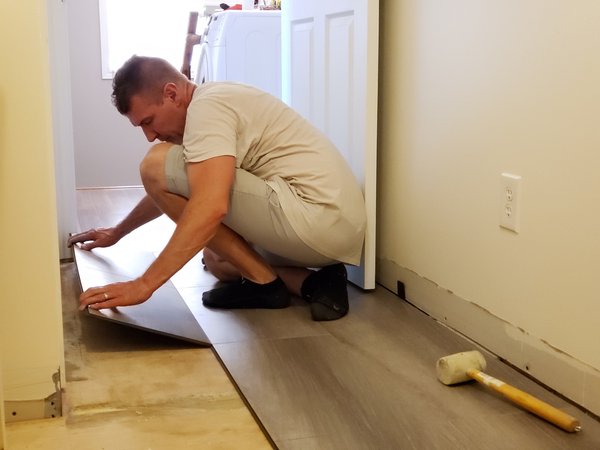 La pose de carrelage sur mesure à Aix-les-Bains